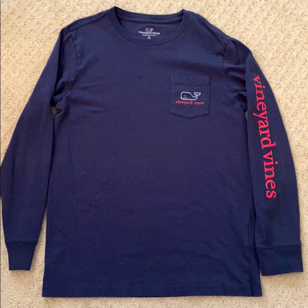 Vineyard Vines tshirt